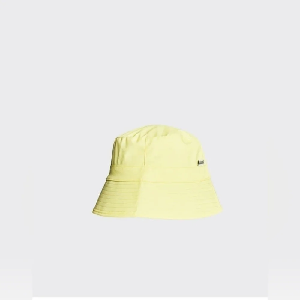 RAINS Waterproof Bucket Hat In Straw NWT Size S1 XS-M